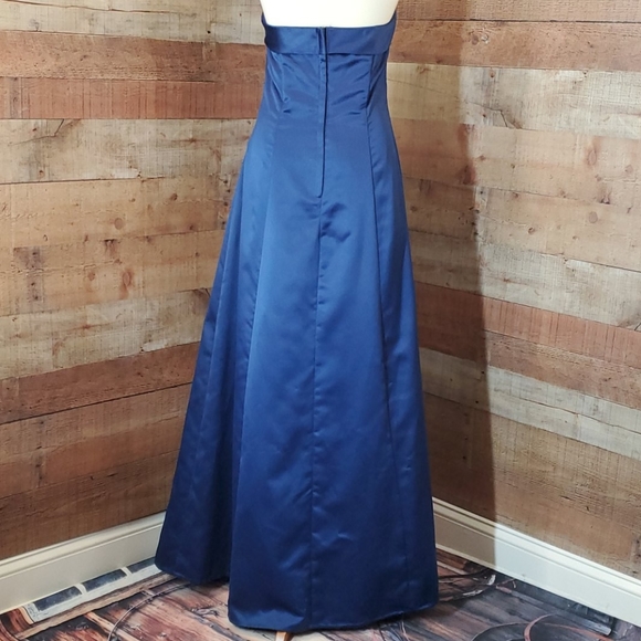 Urban Girl Nites Prom or Evening Gown - Picture 4 of 6